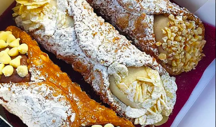 Cafe Cannoli